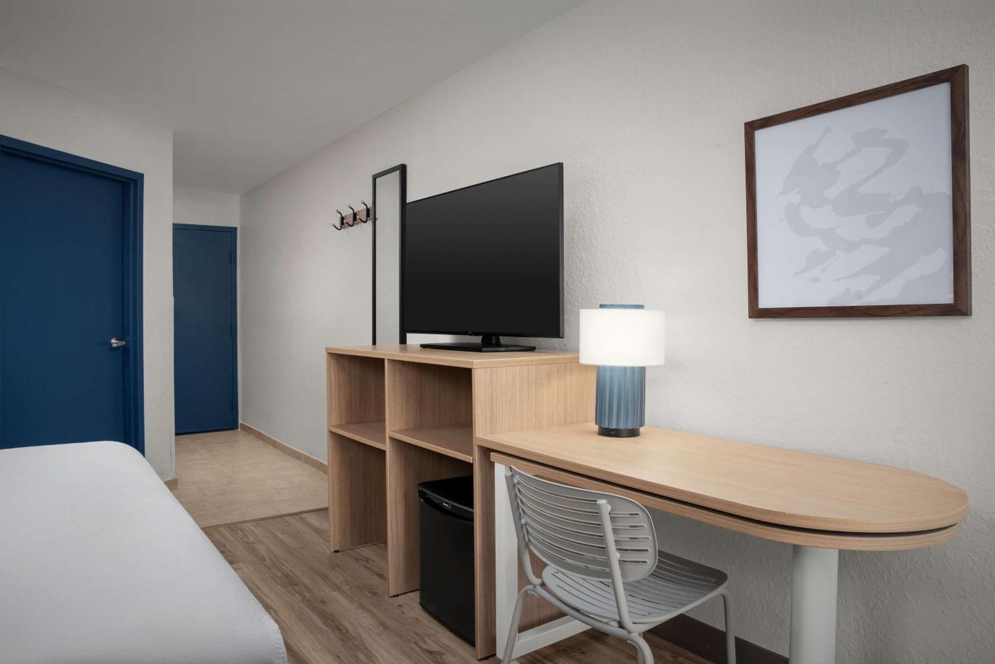 Spark By Hilton Tampa Brandon Exteriör bild