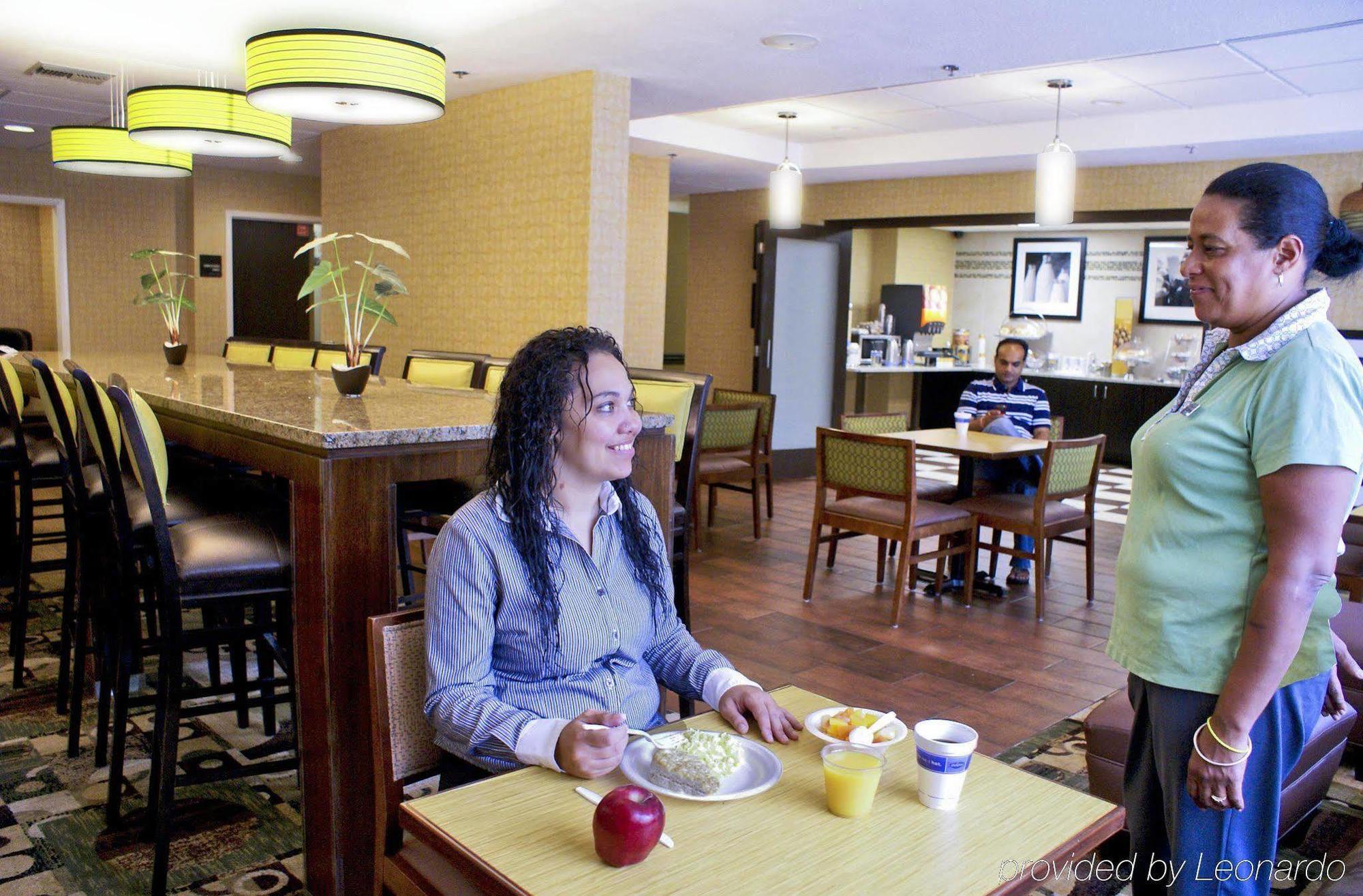 Spark By Hilton Tampa Brandon Restaurang bild
