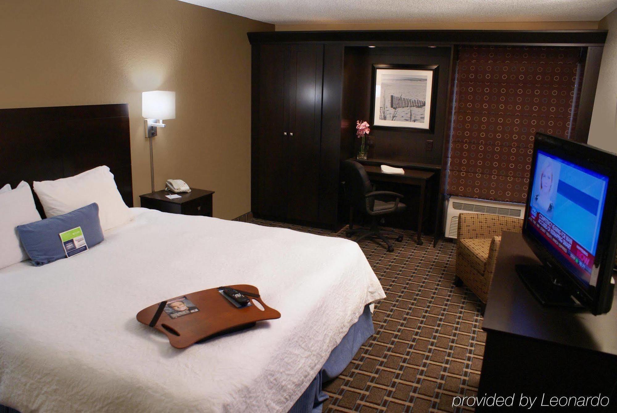 Spark By Hilton Tampa Brandon Rum bild